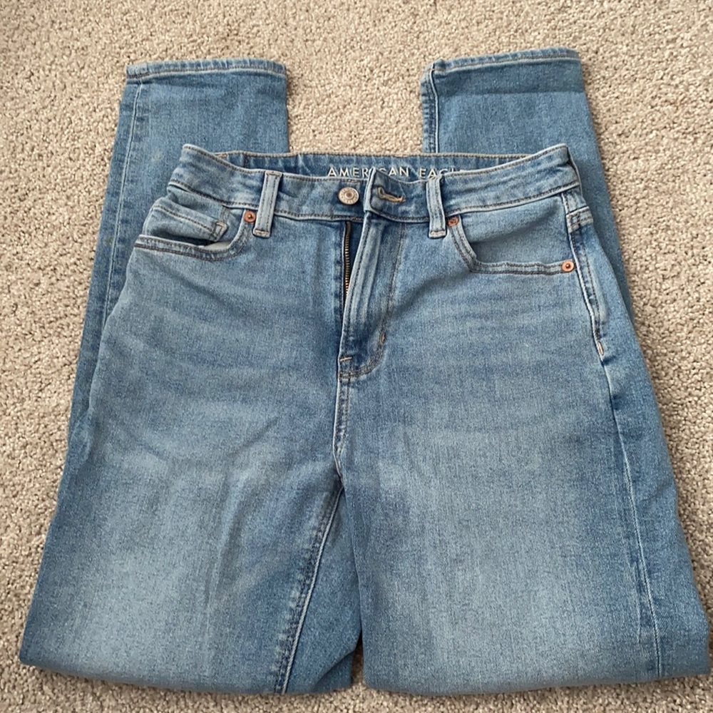 American Eagle mom jeans